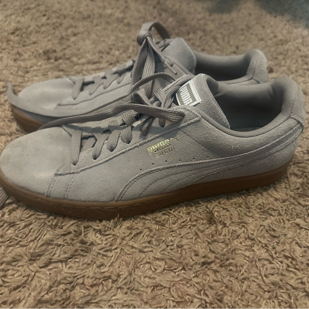 Puma sneakers